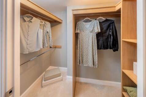 Walk in wardrobe